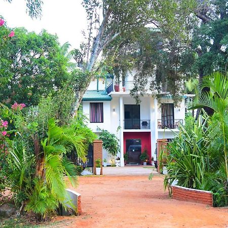 Hotel Moonstone Anuradhapura Εξωτερικό φωτογραφία