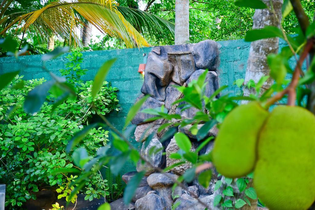 Hotel Moonstone Anuradhapura Εξωτερικό φωτογραφία