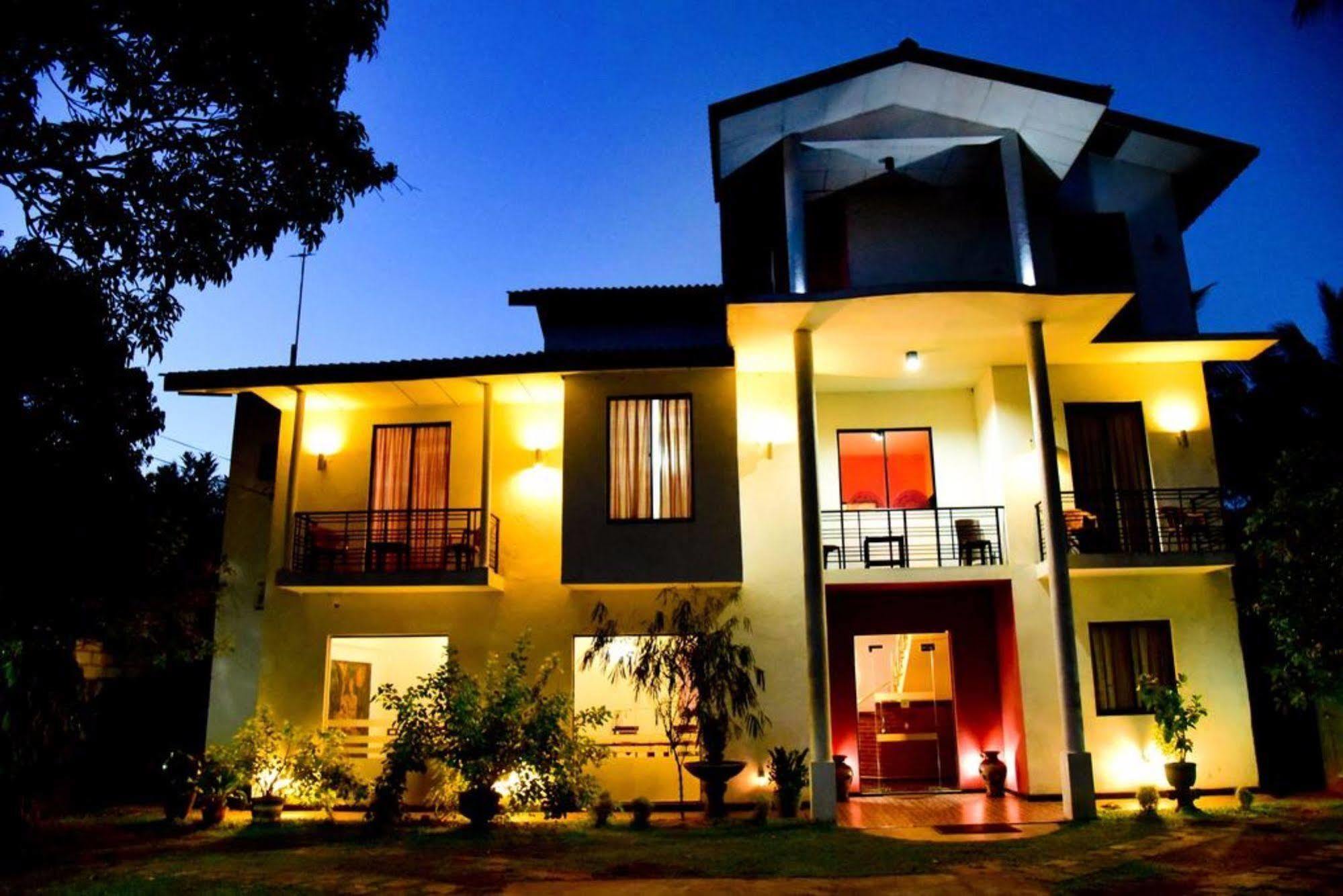 Hotel Moonstone Anuradhapura Εξωτερικό φωτογραφία