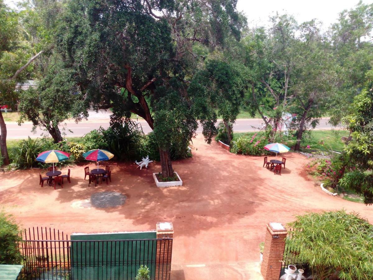 Hotel Moonstone Anuradhapura Εξωτερικό φωτογραφία